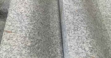 鹰潭芙蓉白S型拉丝面路沿石