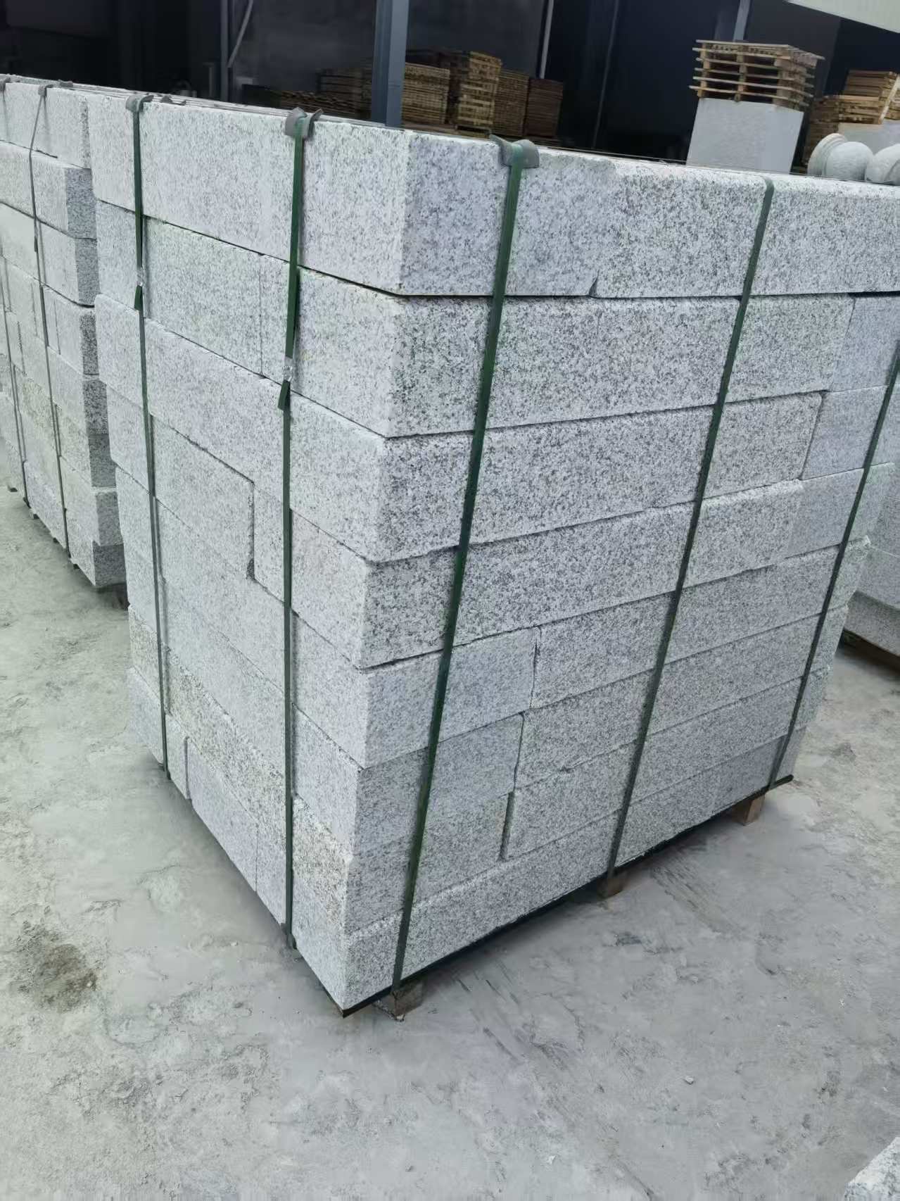 鹰潭 芙蓉白火烧两面路沿石