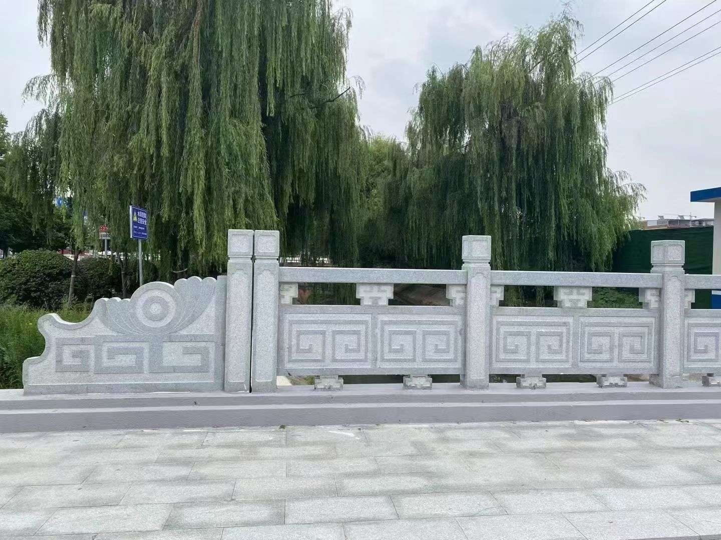 鹰潭 芝麻灰桥栏杆、河道栏杆安装效果