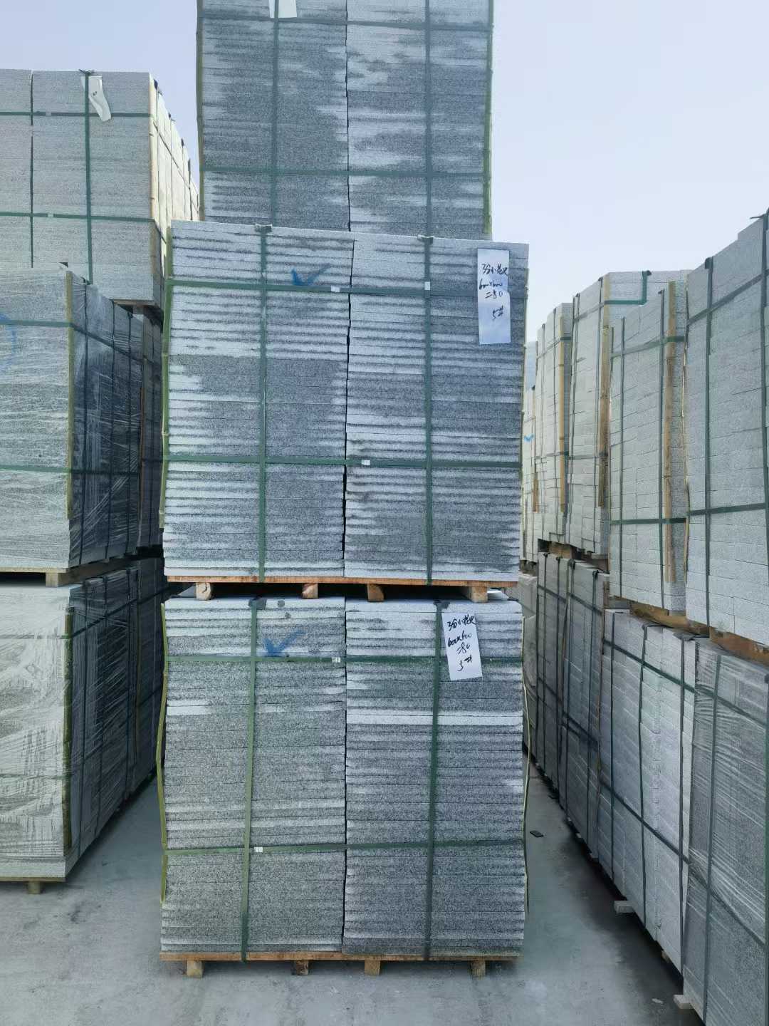 鹰潭芝麻白地铺成品