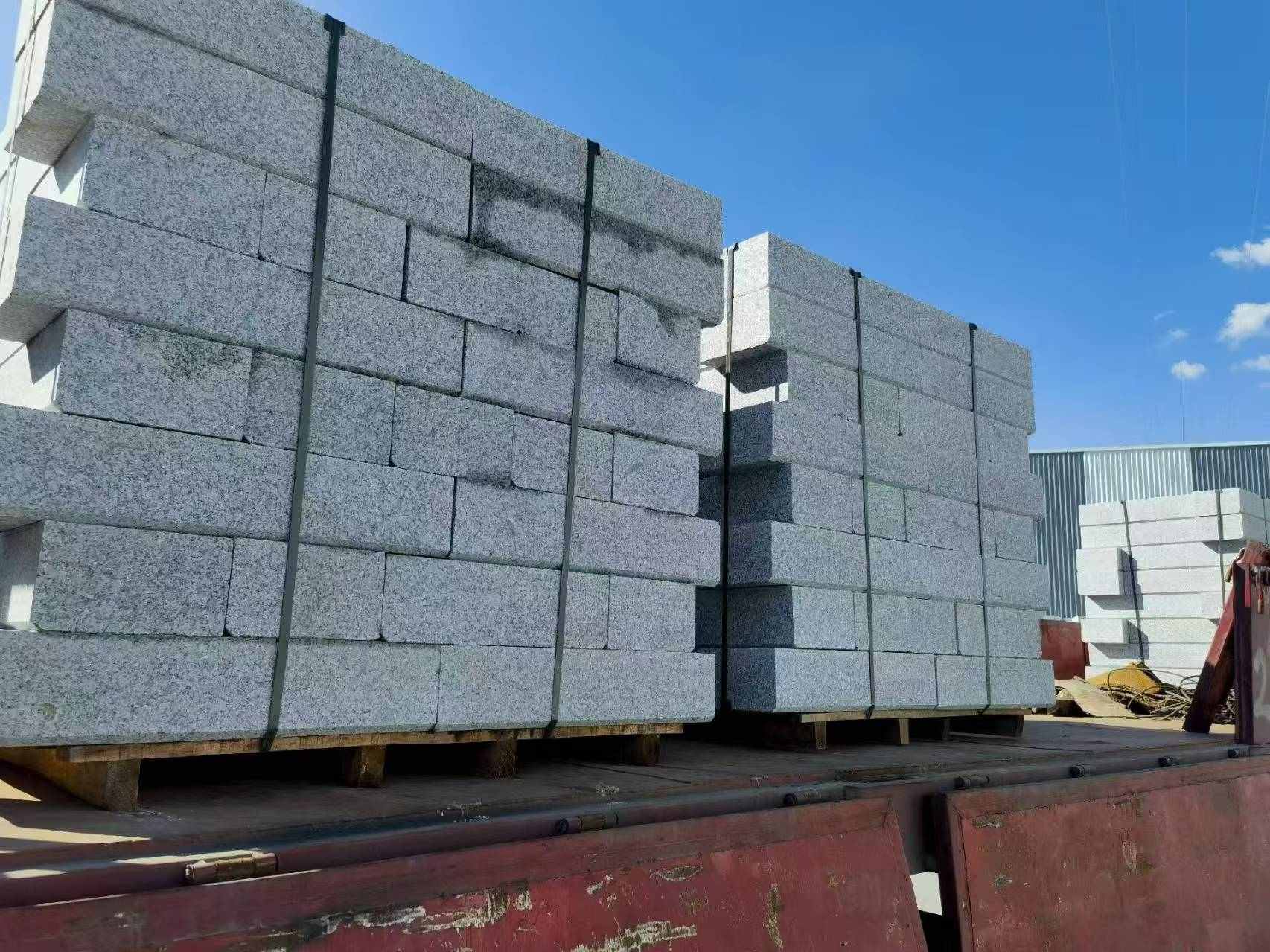 鹰潭 路沿石装车出货