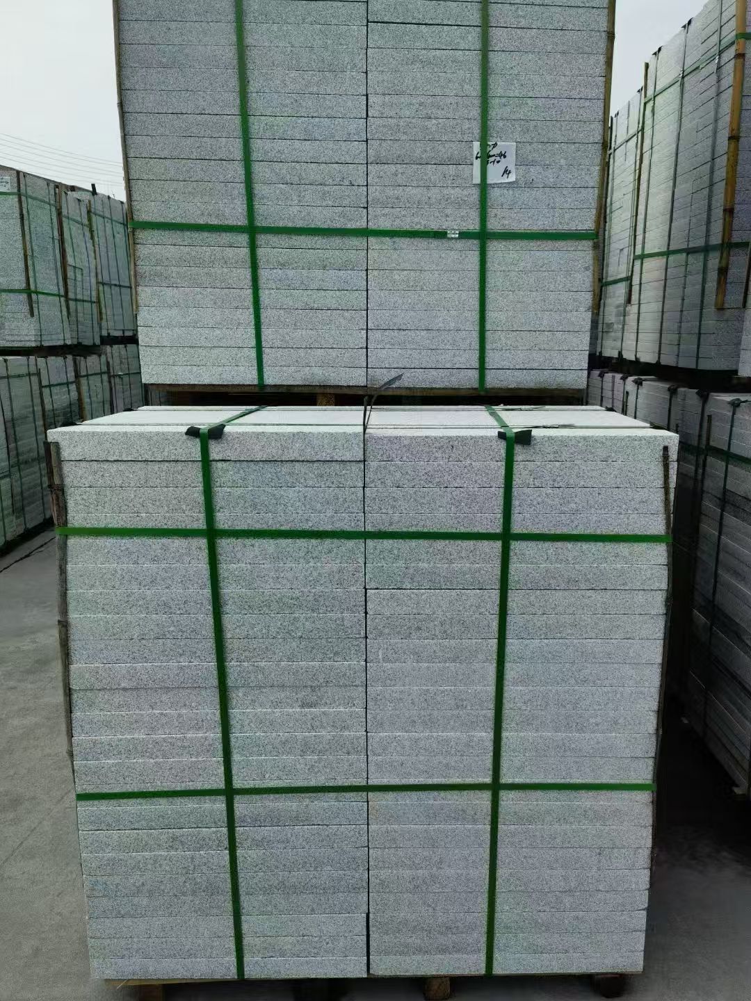 鹰潭 火烧面地铺石，街道广场园林市政工程板，1.8~5.0厚均有现货