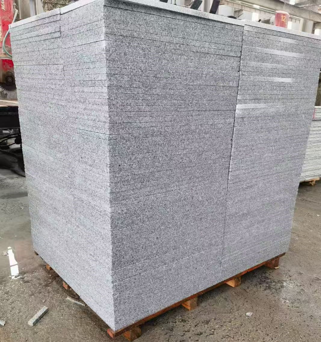 鹰潭 火烧面地铺石，街道广场园林市政工程板，1.8~5.0厚均有现货