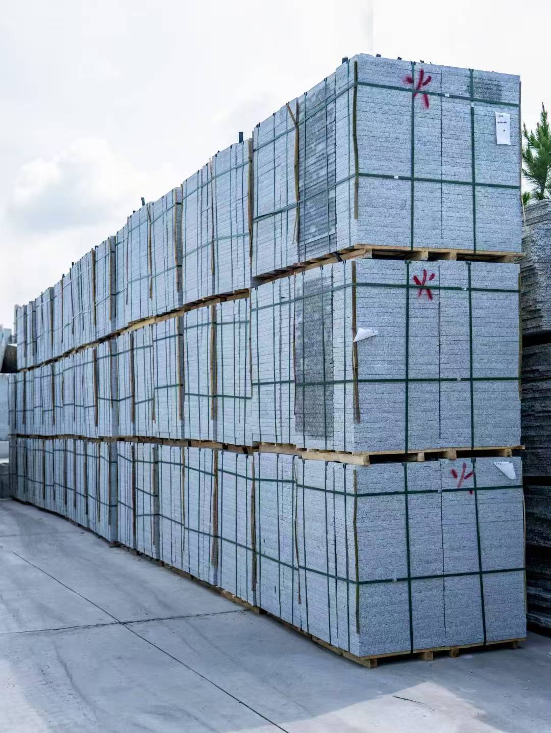 鹰潭 芙蓉白3公分火烧地铺成品300*600