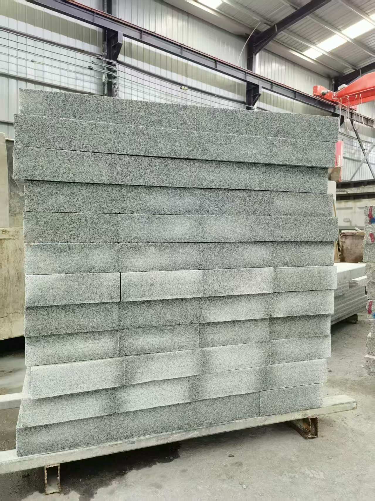 鹰潭 芝麻白10公分300*600广场地铺，A料定制，尺寸标准，厚薄均匀