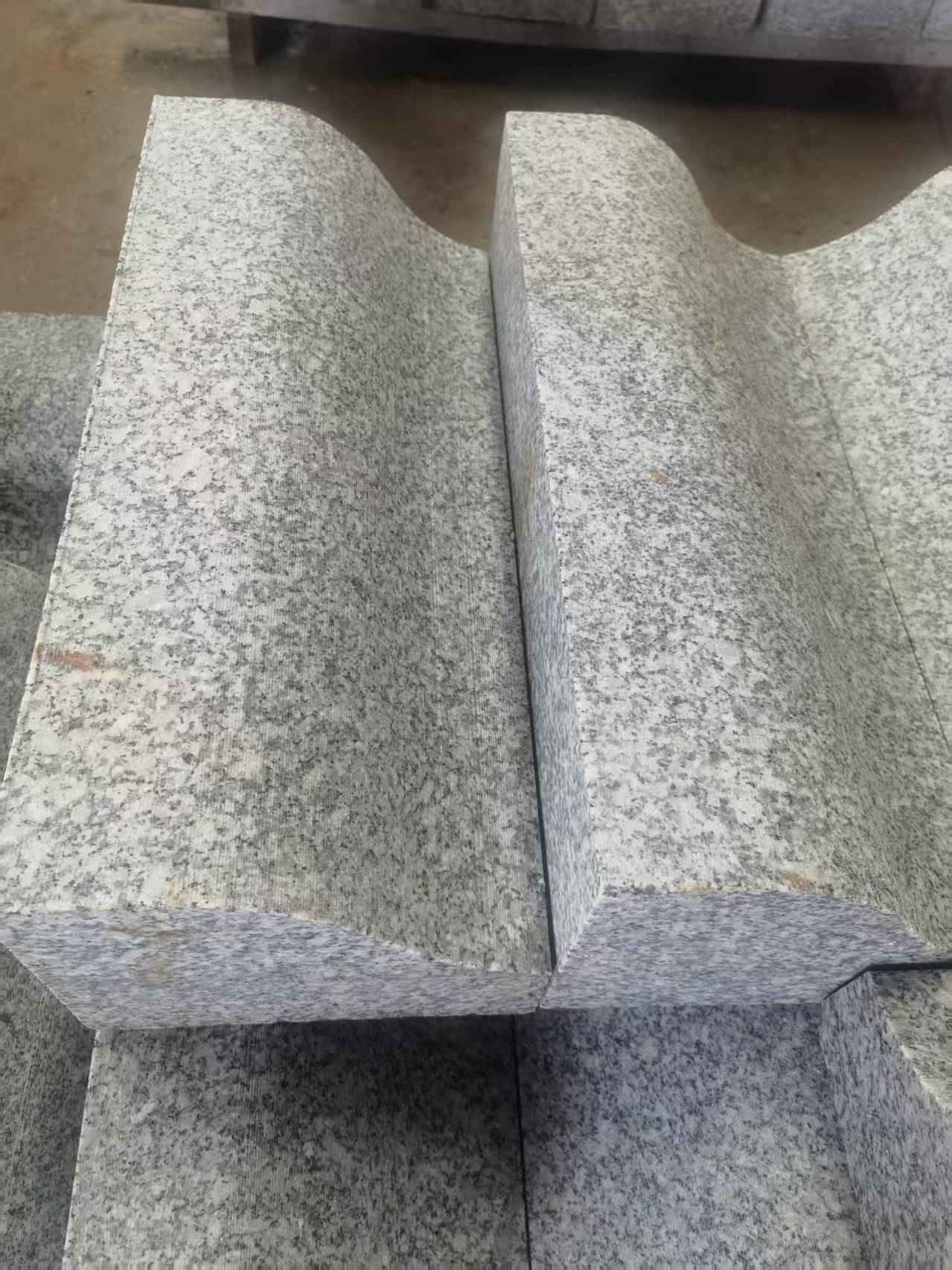 鹰潭芙蓉白S型拉丝面路沿石